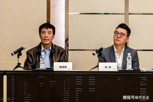 女同学揉我小鸡鸡好爽呀小说